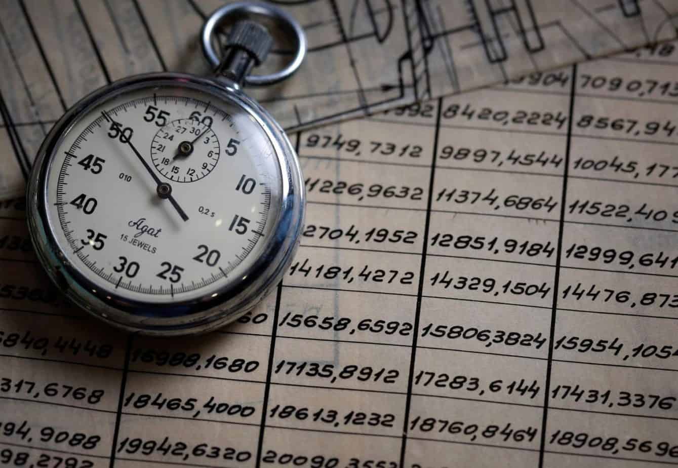 Analog Training Stopwatches Vs Digital Which Wins? Wear To Track