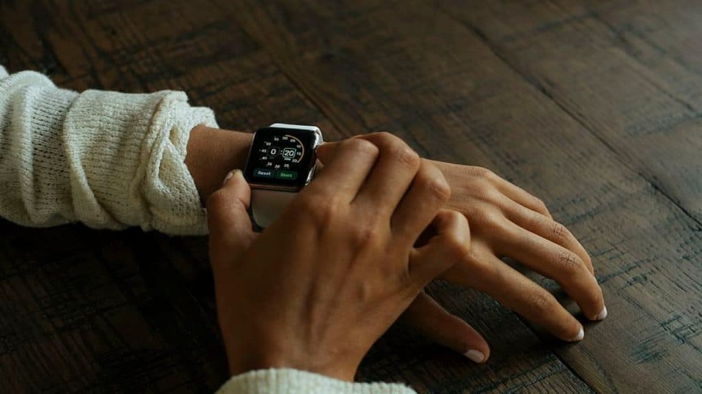 best smartwatch for nurses 2018