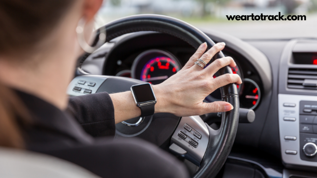 Wear A SmartWatch While Driving